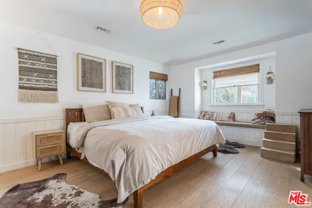 $12,000 | 4607 Willowcrest Avenue, North Hollywood, CA 91602