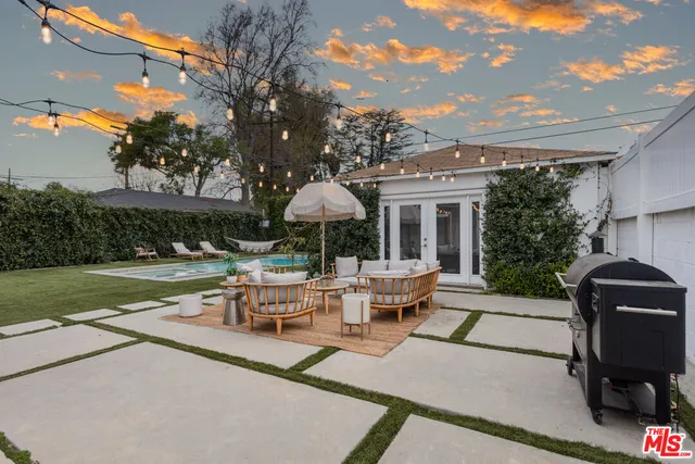 $12,000 | 4607 Willowcrest Avenue, North Hollywood, CA 91602