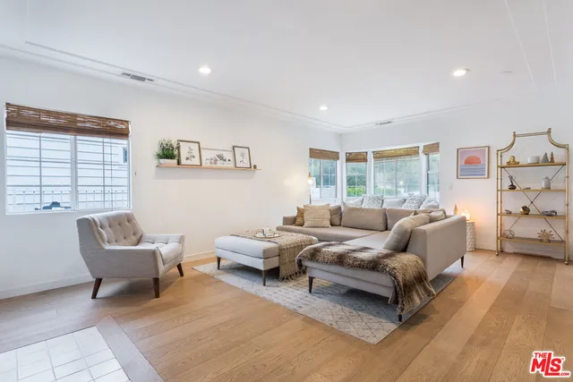 $12,000 | 4607 Willowcrest Avenue, North Hollywood, CA 91602