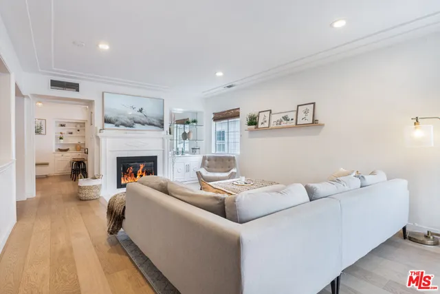 $12,000 | 4607 Willowcrest Avenue, North Hollywood, CA 91602