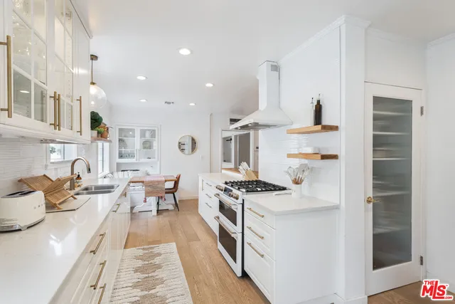 $12,000 | 4607 Willowcrest Avenue, North Hollywood, CA 91602