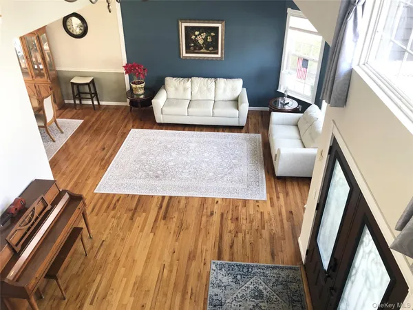 $859,999 | 10 Debron Court, Centereach, NY 11720