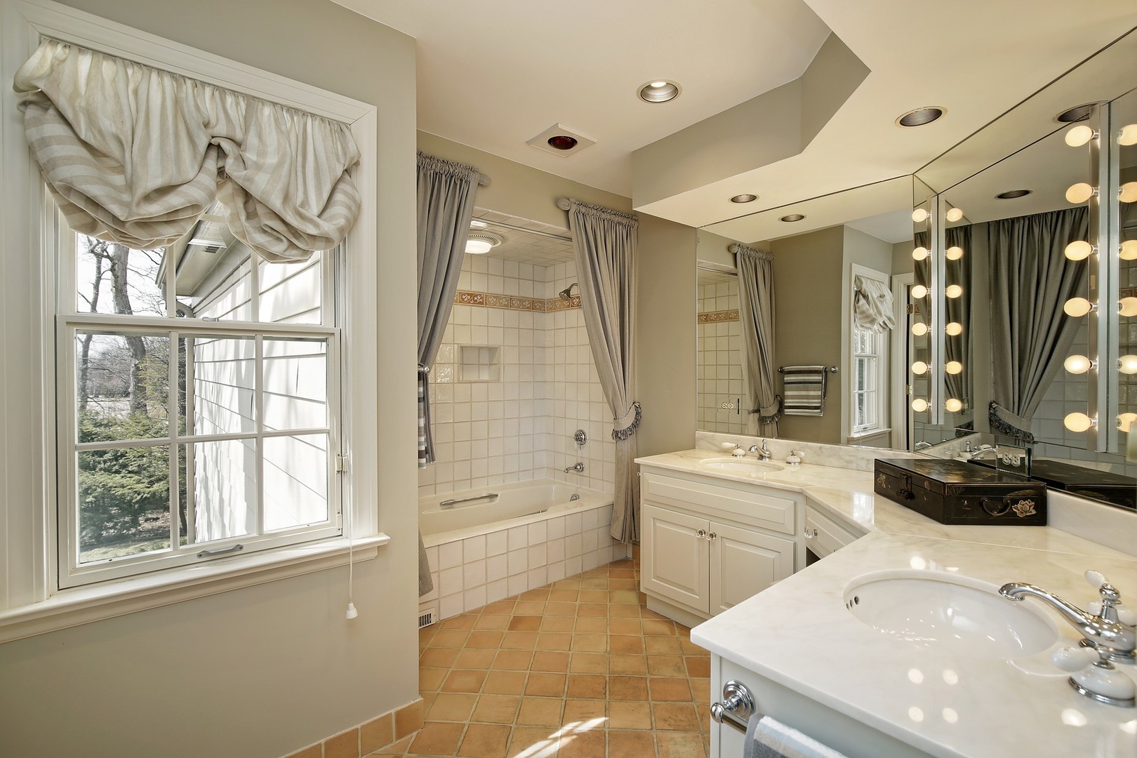 1436 Ridge Road Northbrook, IL 60062 - Photo 20 of 34