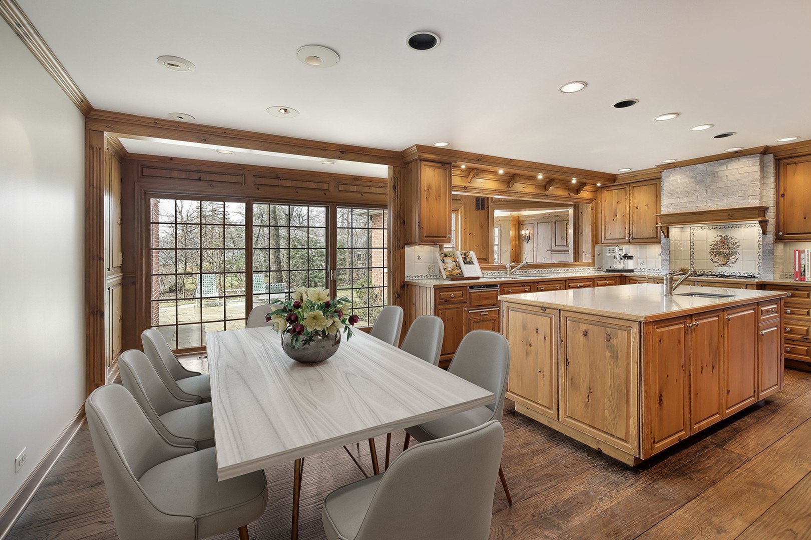 1436 Ridge Road Northbrook, IL 60062 - Photo 5 of 34