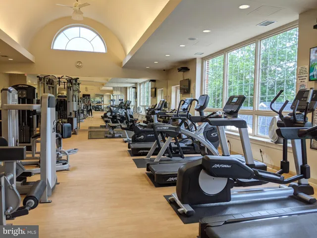 $365,000 | 3802 Green Ridge Court, Unit 202, Fairfax, VA 22033