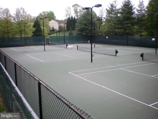 $365,000 | 3802 Green Ridge Court, Unit 202, Fairfax, VA 22033