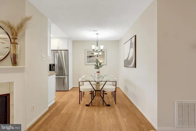 $365,000 | 3802 Green Ridge Court, Unit 202, Fairfax, VA 22033