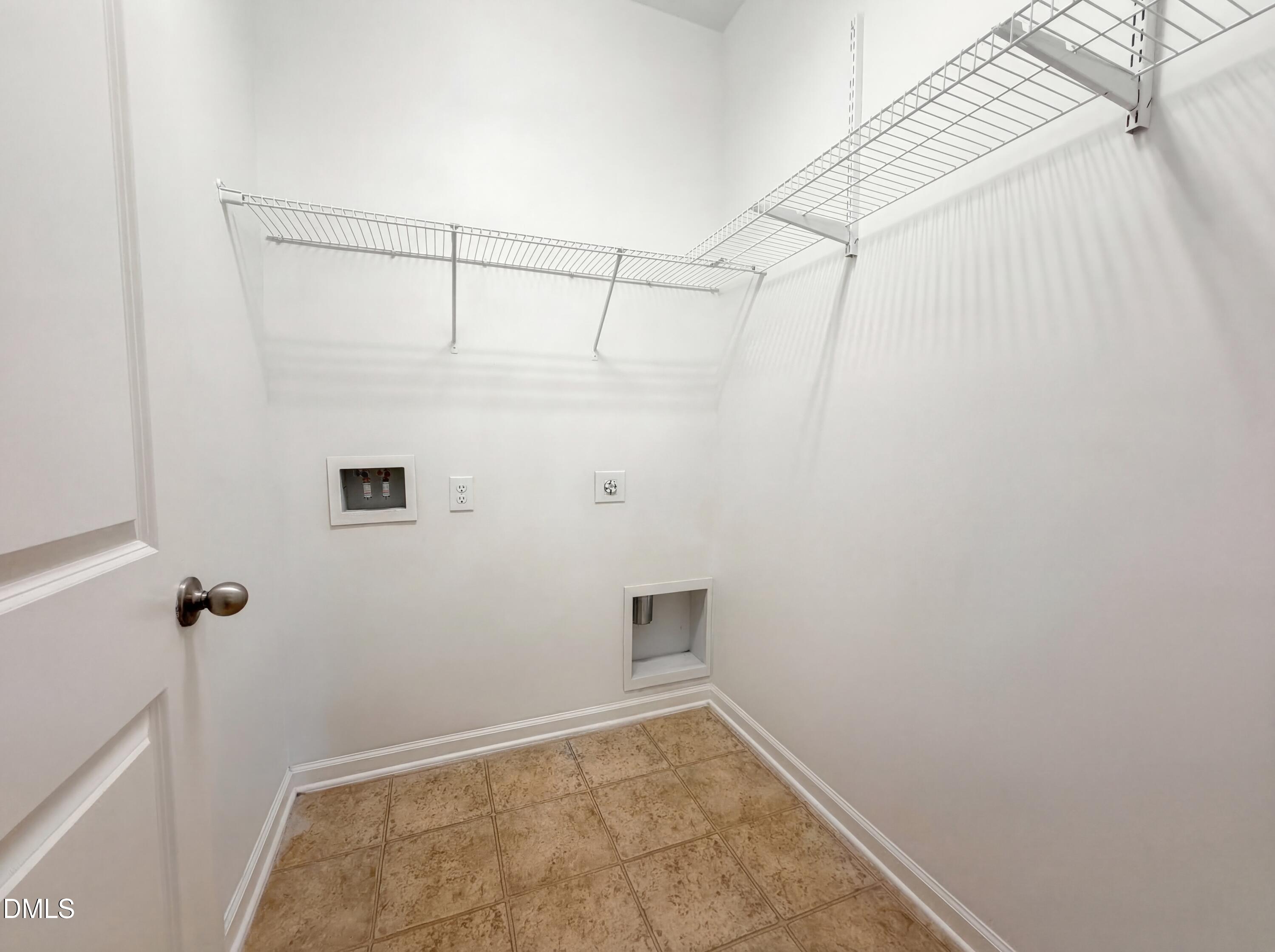 3933 Massey Run Raleigh, NC 27616 - Photo 12 of 19 a view of a small room