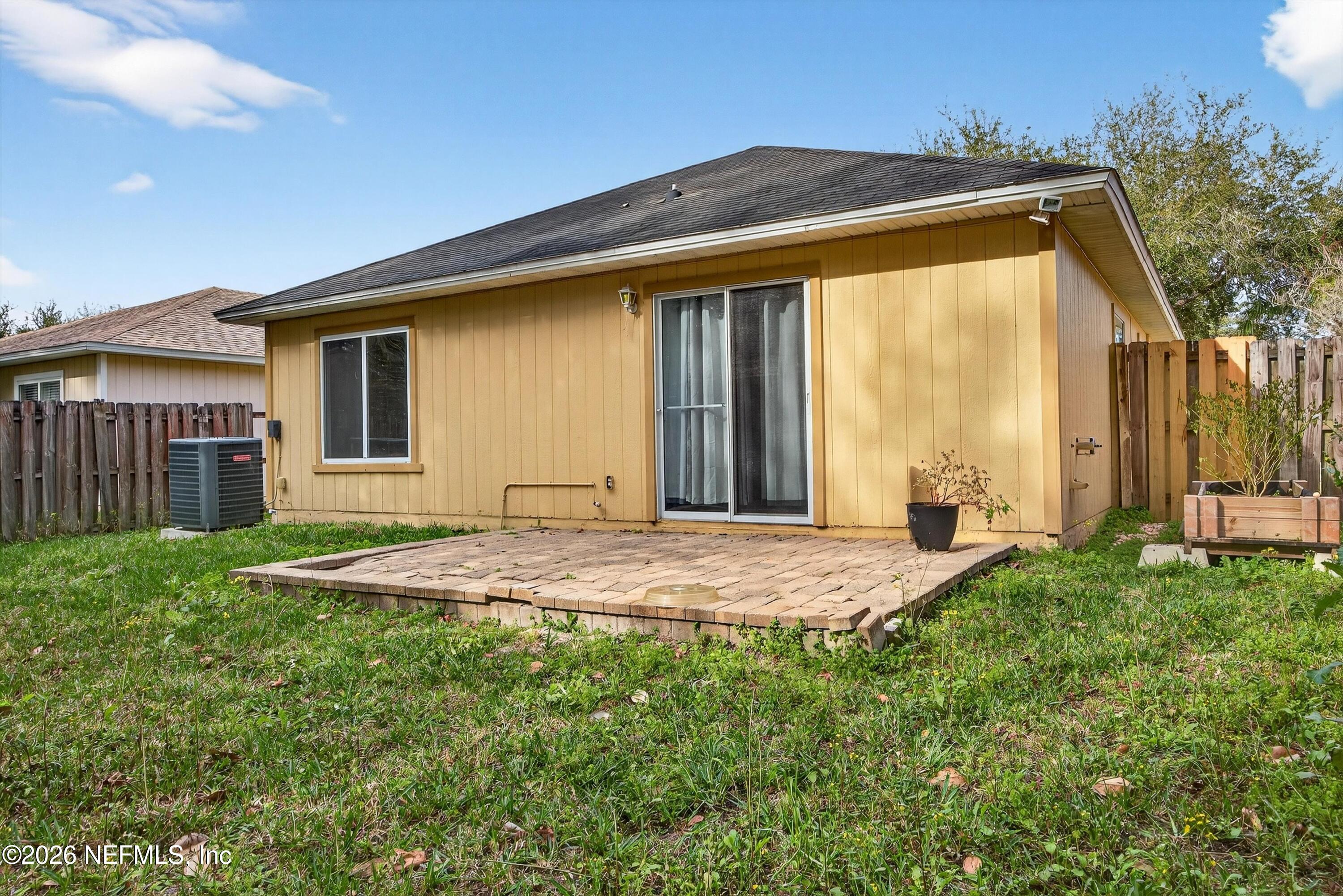 824 Wynfield Circle St. Augustine, FL 32092 - Photo 6 of 41 33-824 Wynfield Cir-9