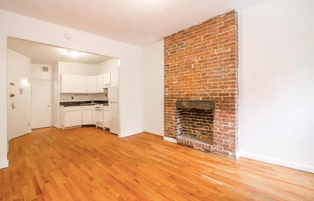 $3,950 | 1628 3rd Avenue, Unit 3A | Upper East Side