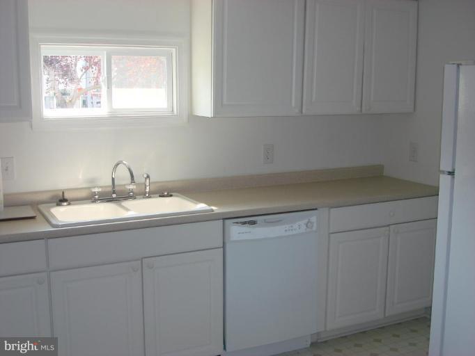 17813 Willow Road Dumfries, VA 22026 - Photo 3 of 4 Kitchen