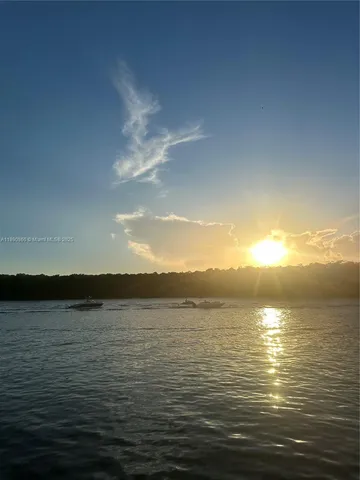 $2,150 | 400 Kings Point Drive, Unit 614, Sunny Isles Beach, FL 33160