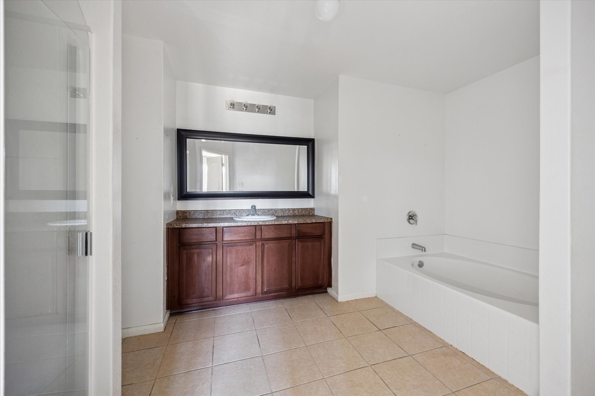 11226 Hall Ridge Court Houston, TX 77075 - Photo 12 of 14