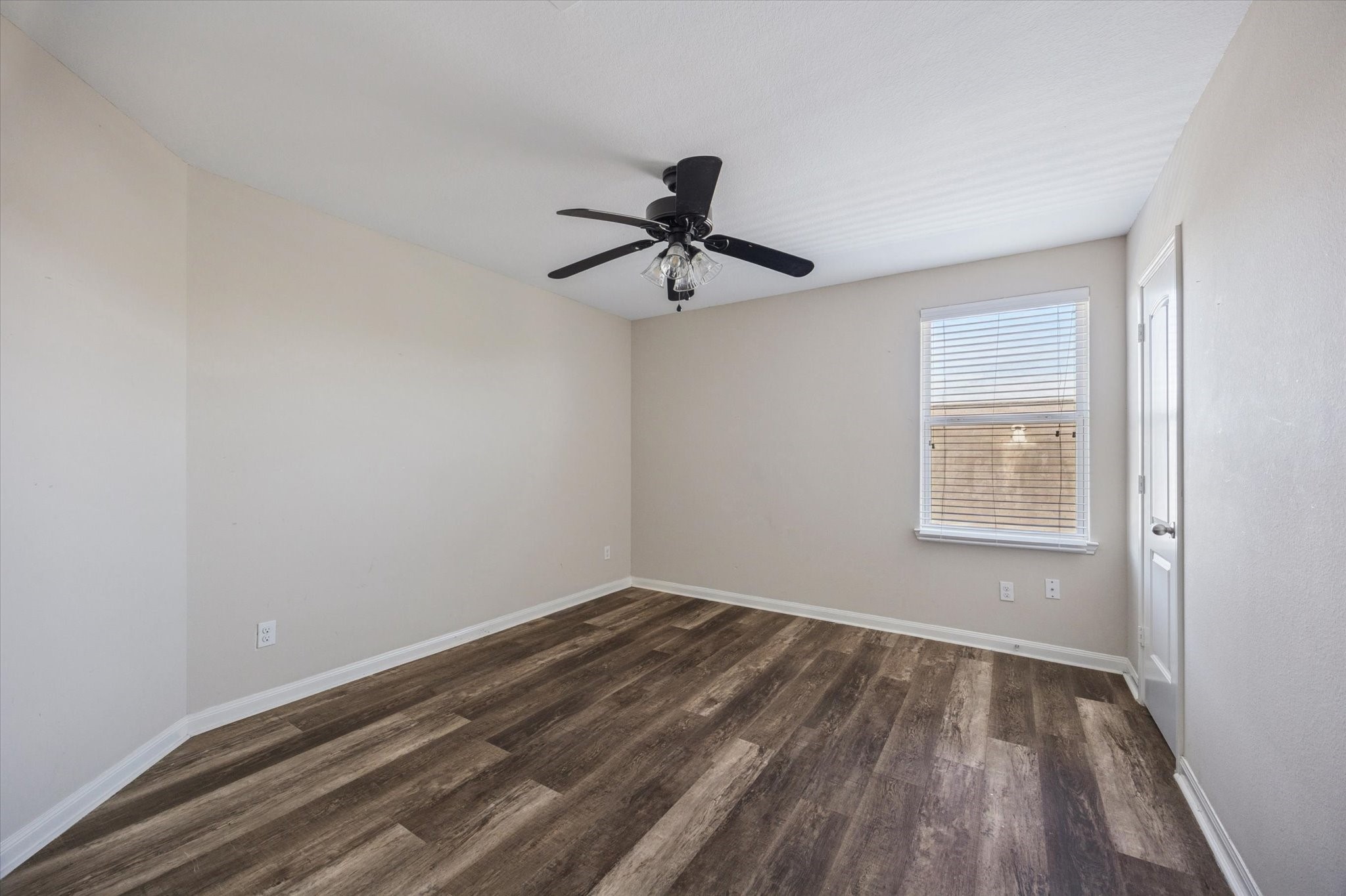 11226 Hall Ridge Court Houston, TX 77075 - Photo 10 of 14