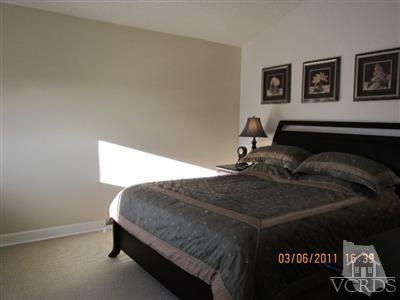 436 Reed Way Port Hueneme, CA 93041 - Photo 14 of 19 a bedroom with a bed and wall painting