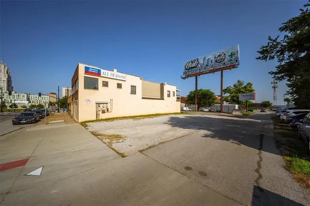 $1,450,000 | 808 East 10th Street, Kansas City, MO 64106