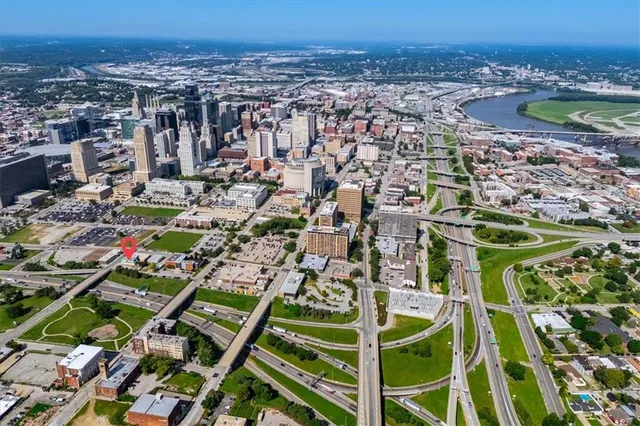 $1,450,000 | 808 East 10th Street, Kansas City, MO 64106