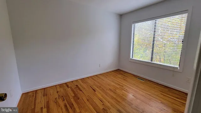 $2,700 | 18763 Pier Point Place, Gaithersburg, MD 20886