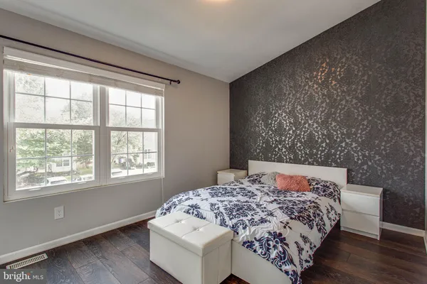$3,200 | 6608 High Valley Lane, Alexandria, VA 22315