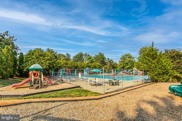$3,200 | 6608 High Valley Lane, Alexandria, VA 22315