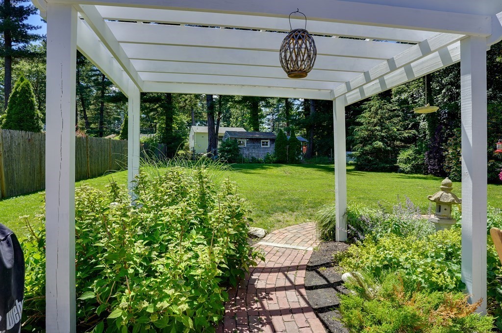 42 Fernbrook Road Northborough, MA 01532 - Photo 33 of 38 Gallery Image 33