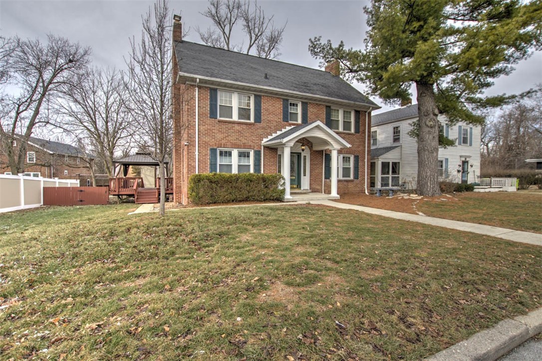 14 Edgewood Court Decatur, IL 62522 - Photo 1 of 32 Gallery Image 1