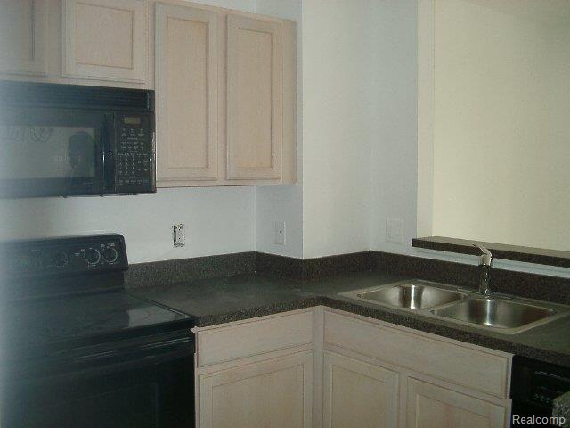5-08 20344 Rodeo, Southfield 015