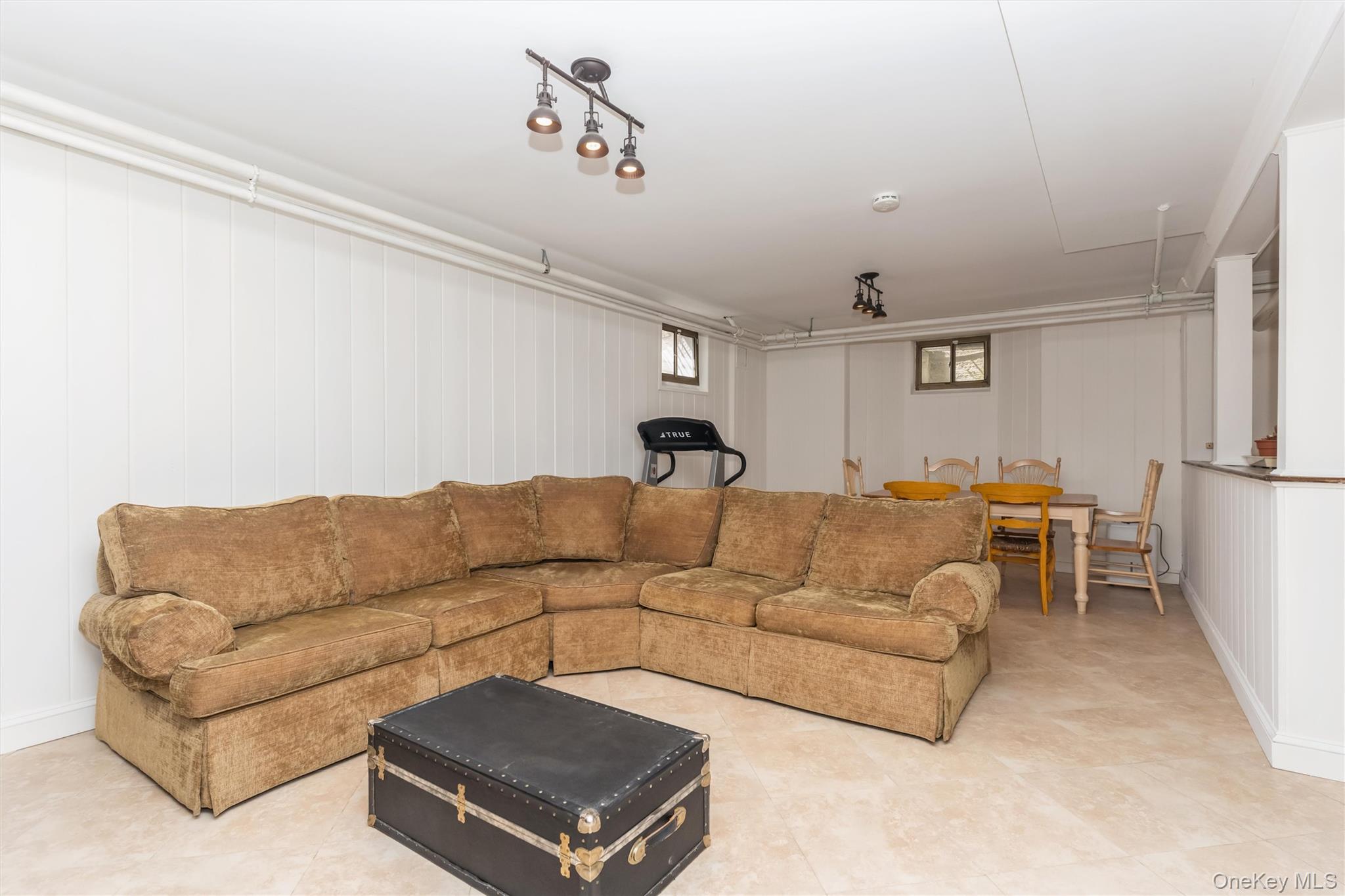 46 Wyatt Road Garden City, NY 11530 - Photo 27 of 32 a living room with furniture