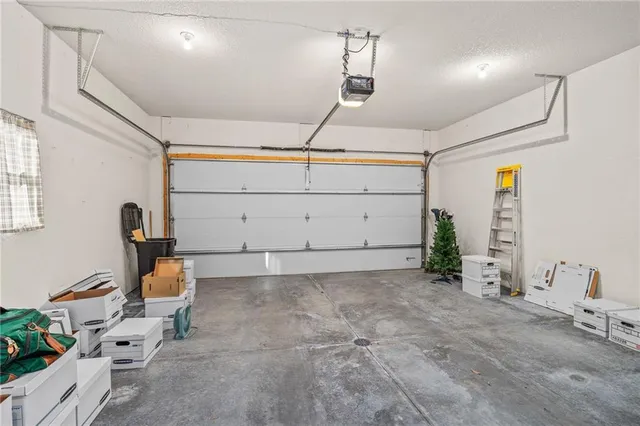 $337,000 | 4905 Stonebridge Drive, St. Joseph, MO 64505