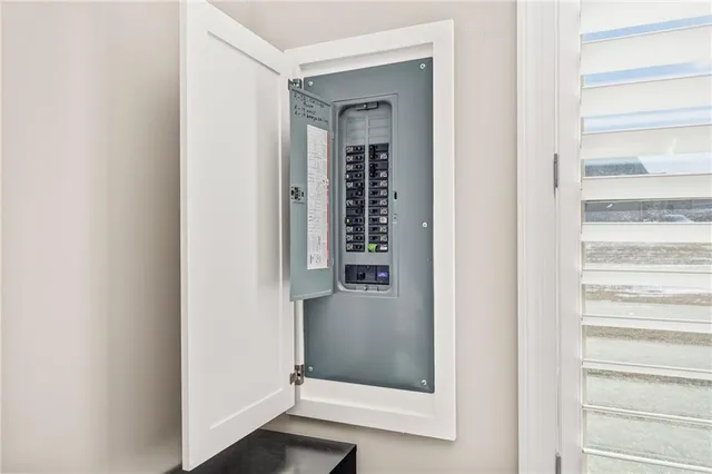 $337,000 | 4905 Stonebridge Drive, St. Joseph, MO 64505