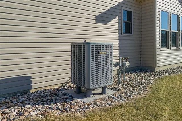 $337,000 | 4905 Stonebridge Drive, St. Joseph, MO 64505