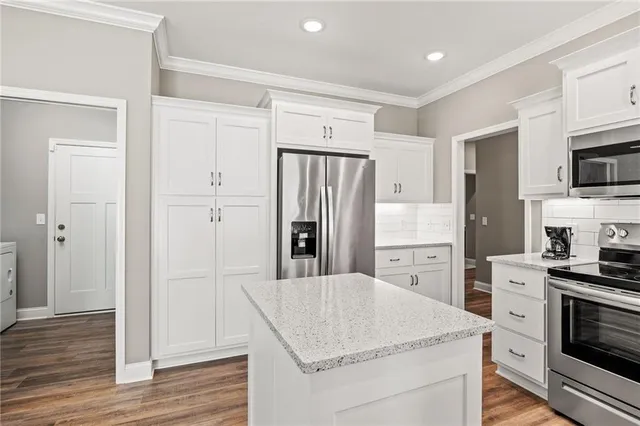 $337,000 | 4905 Stonebridge Drive, St. Joseph, MO 64505