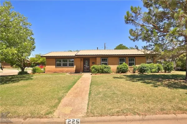 $2,950 | 225 Lexington Avenue, Abilene, TX 79605