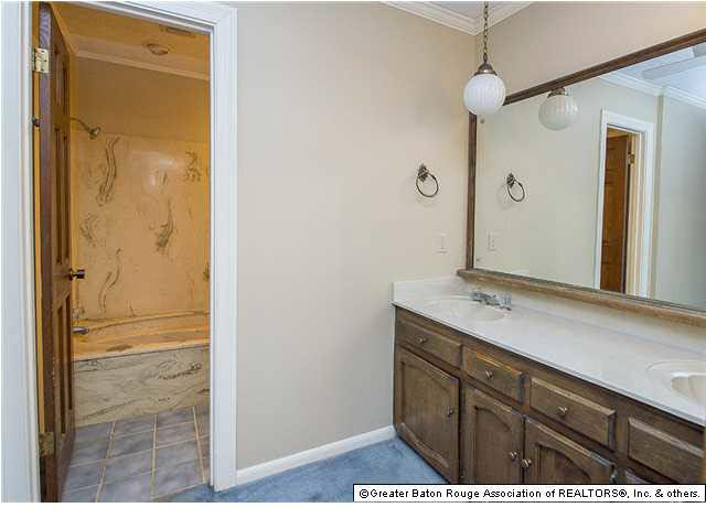 4465 Pine Ridge Drive Baton Rouge, LA 70809 - Photo 15 of 30 Gallery Image 15