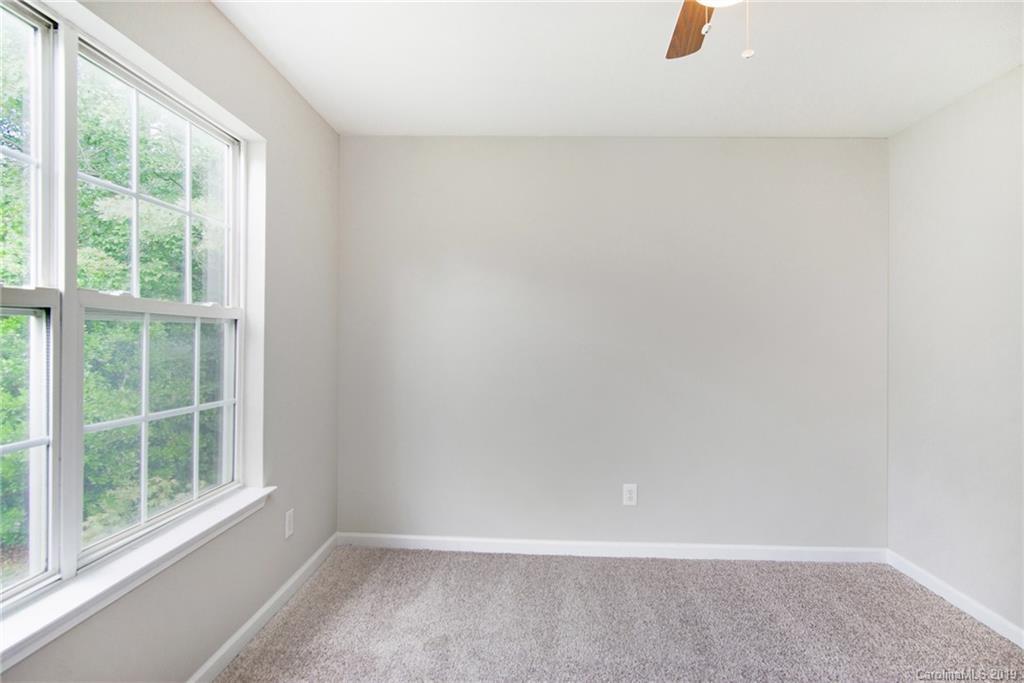 819 Knightsbridge Road Fort Mill, SC 29708 - Photo 15 of 17