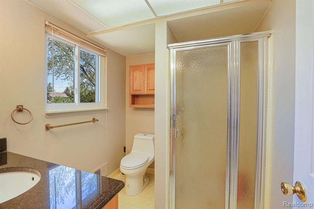 691 Abbey Court Rochester Hills, MI 48307 - Photo 24 of 39
