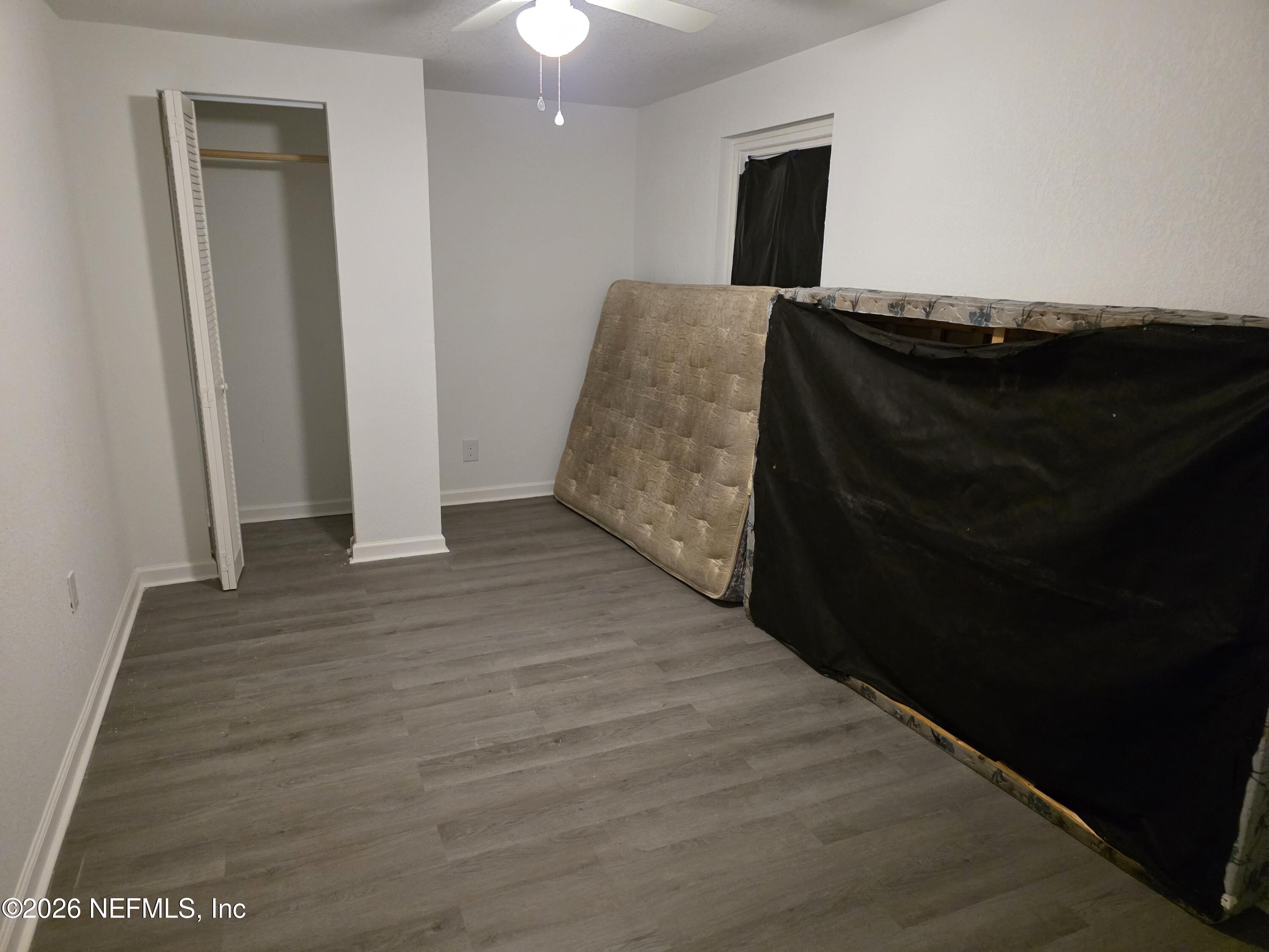 1949 West 6th Street Jacksonville, FL 32209 - Photo 14 of 15 a living room with hard wood floor