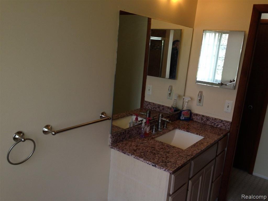56100 Hayes Road Macomb, MI 48042 - Photo 13 of 30 IMG_0898.JPG