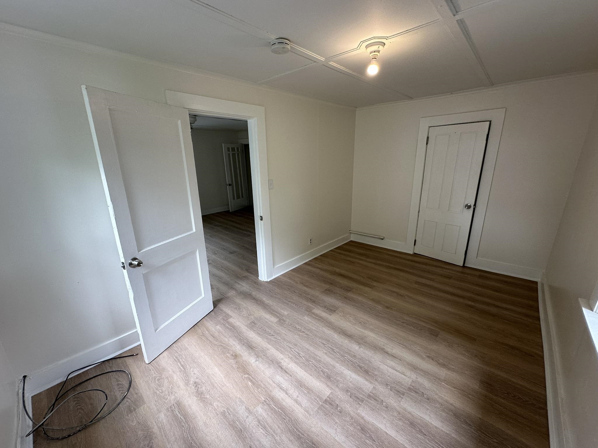 28 Chestnut Street, Unit UPSTAIRS Rochester, NH 03867 - Photo 14 of 18