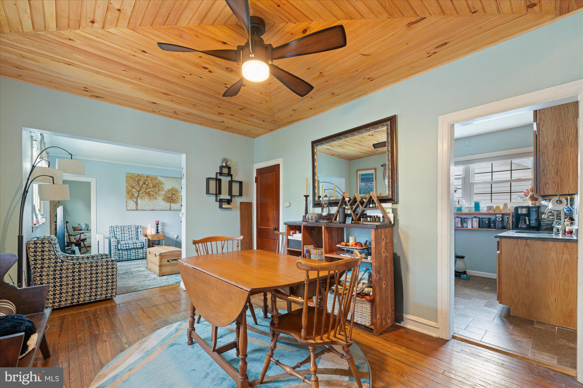 446 Locust Road Glenside, PA 19038 - Photo 6 of 20 Gallery Image 6