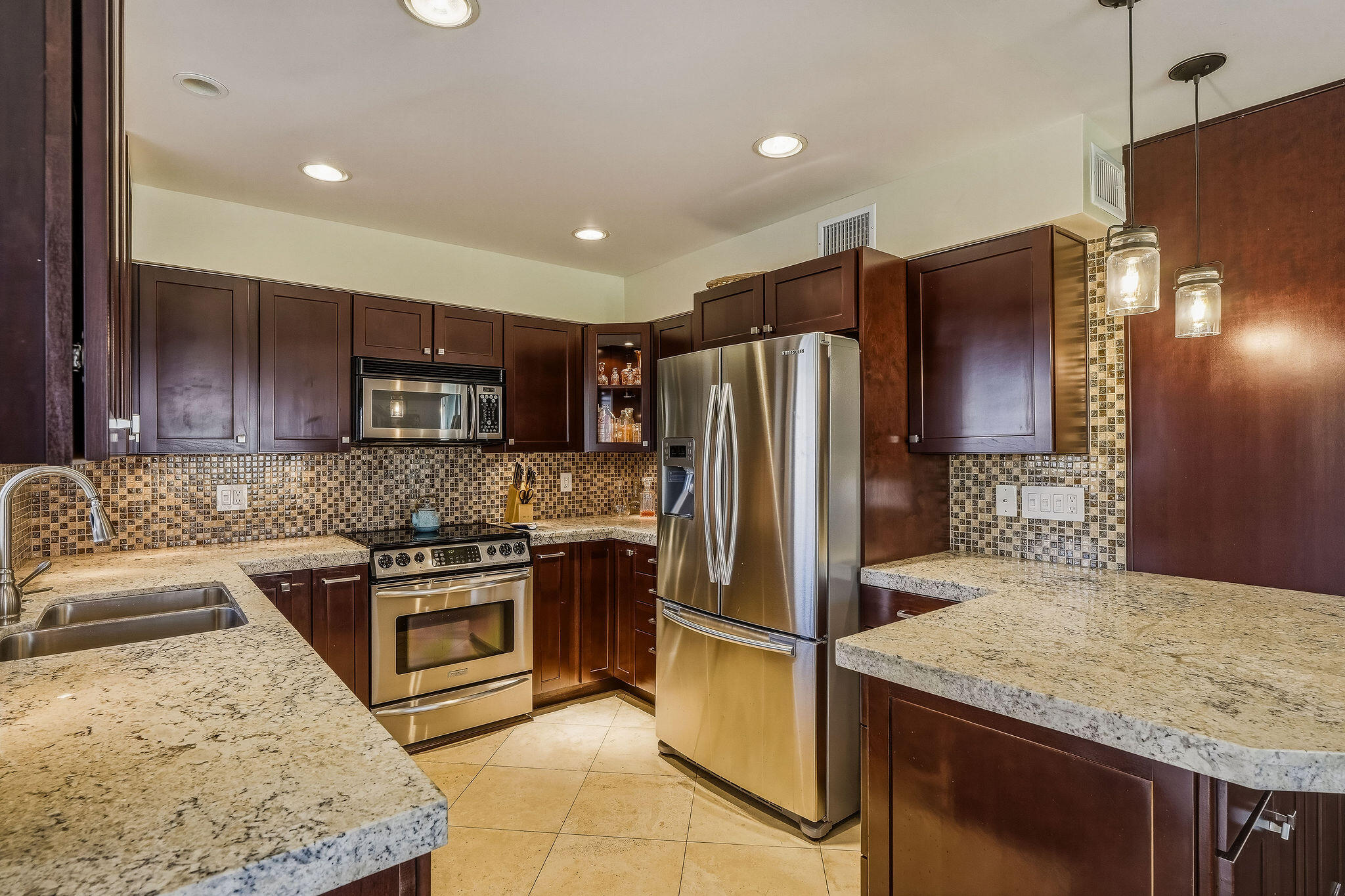 6025 Arroyo Road, Unit 8 Palm Springs, CA 92264 - Photo 16 of 50 Kitchen