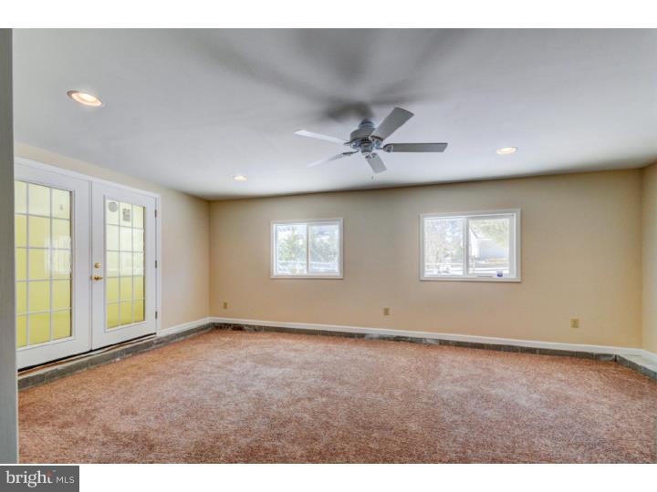 27 Crown Road Ewing, NJ 08638 - Photo 20 of 25