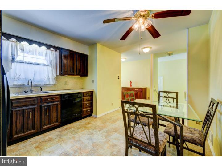 27 Crown Road Ewing, NJ 08638 - Photo 9 of 25