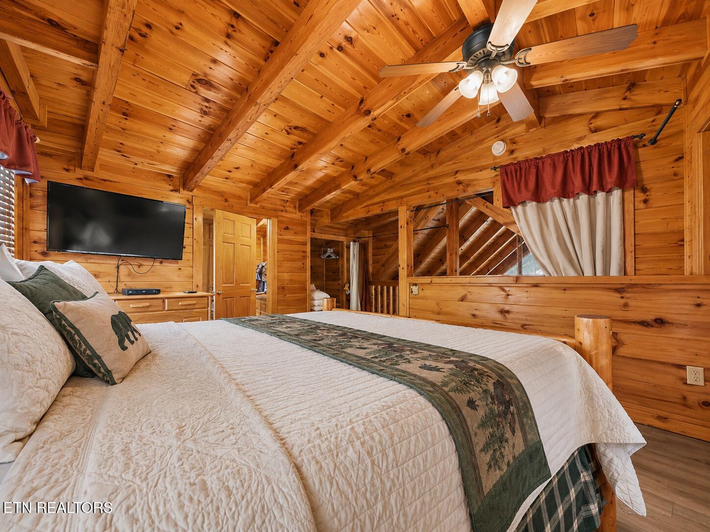 952 Iron Mountain Road Pigeon Forge, TN 37863 - Photo 16 of 31 16