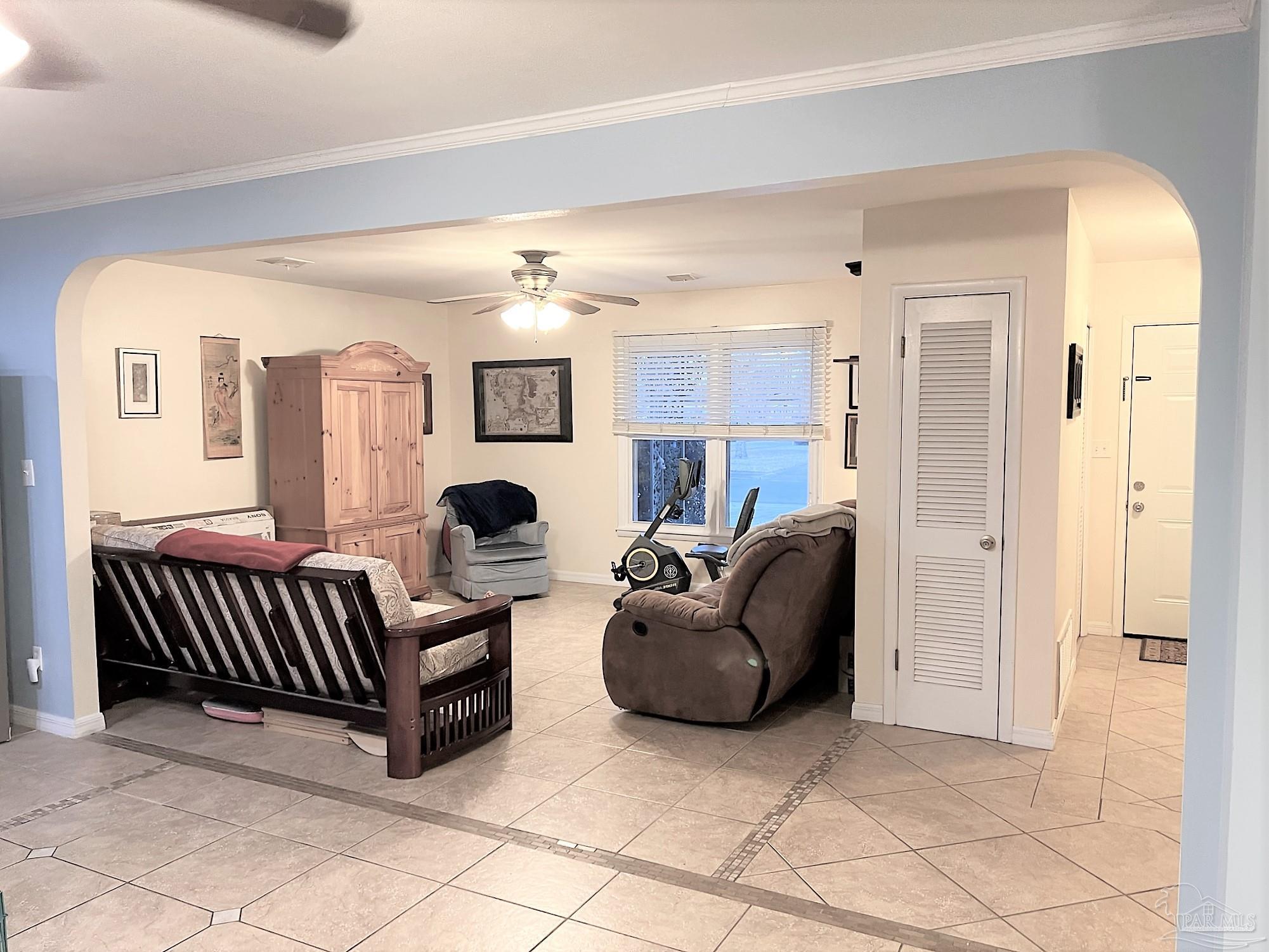 5595 Hibiscus Road Pensacola, FL 32504 - Photo 3 of 28 Gallery Image 3