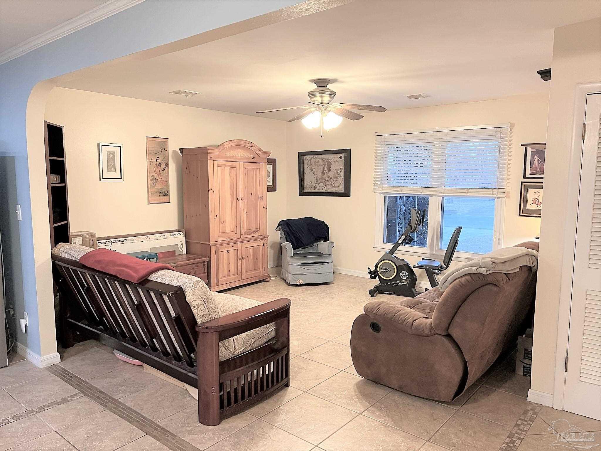 5595 Hibiscus Road Pensacola, FL 32504 - Photo 4 of 28 Gallery Image 4