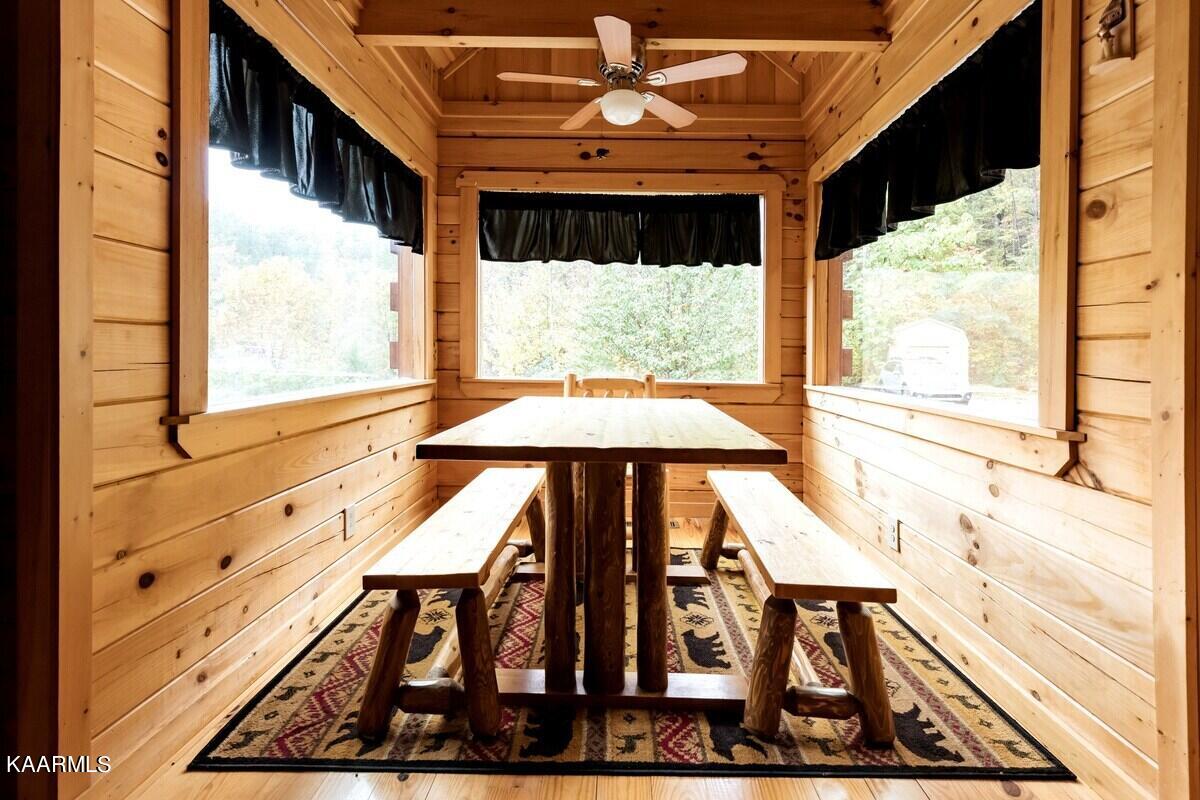 3943 Henry Town Road Sevierville, TN 37876 - Photo 11 of 21 Breakfast nook