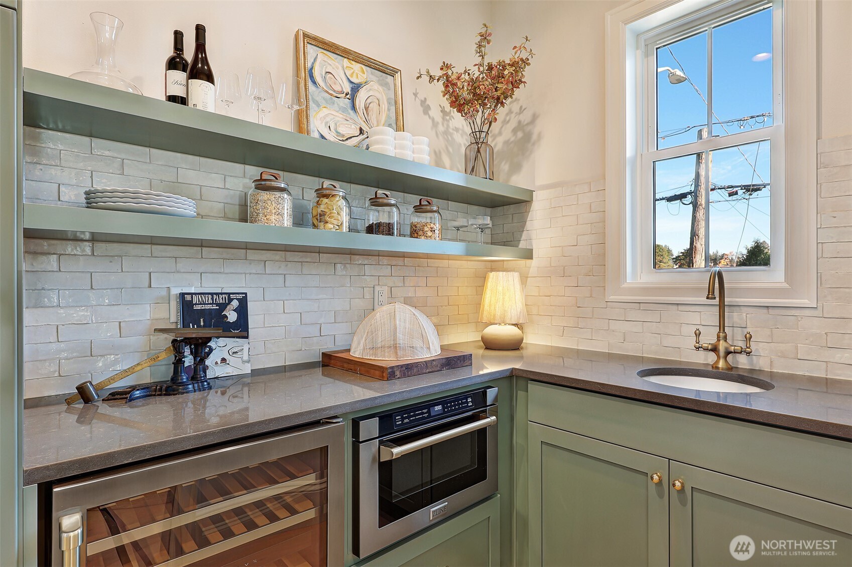 7003 37th Avenue Northeast Seattle, WA 98115 - Photo 11 of 40