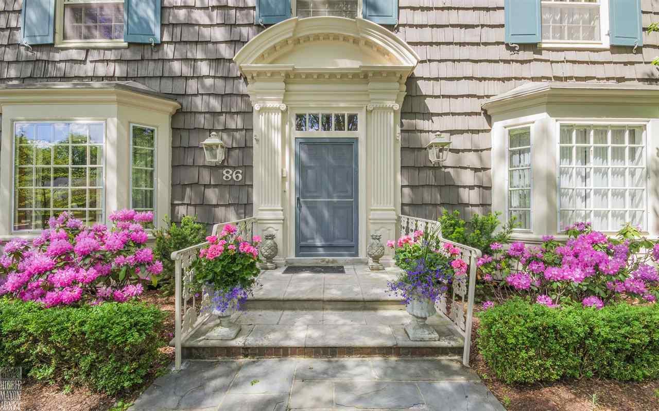 86 Renaud Road Grosse Pointe Shores, MI 48236 - Photo 3 of 38