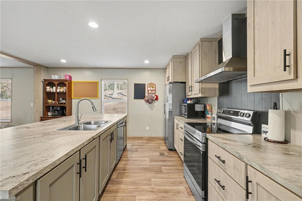 1385 Foxburrow Road Asheboro, NC 27205 - Photo 13 of 28